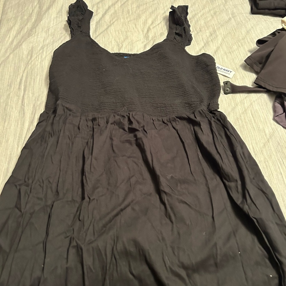 Black Sleeveless Dress